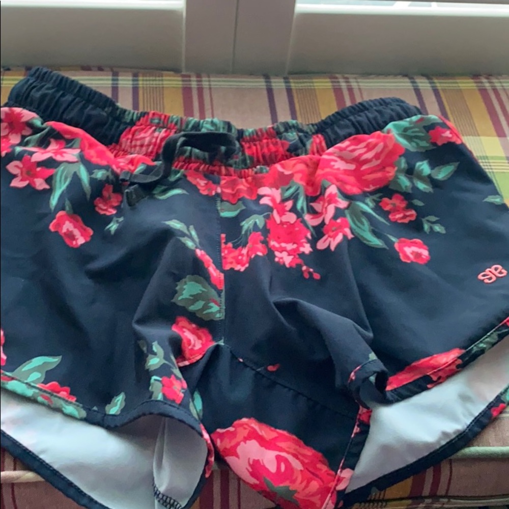 Albion Shorts 🌸
